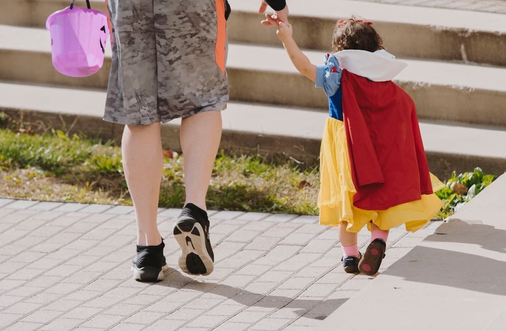 Tips to Have a Safe Halloween with Kids